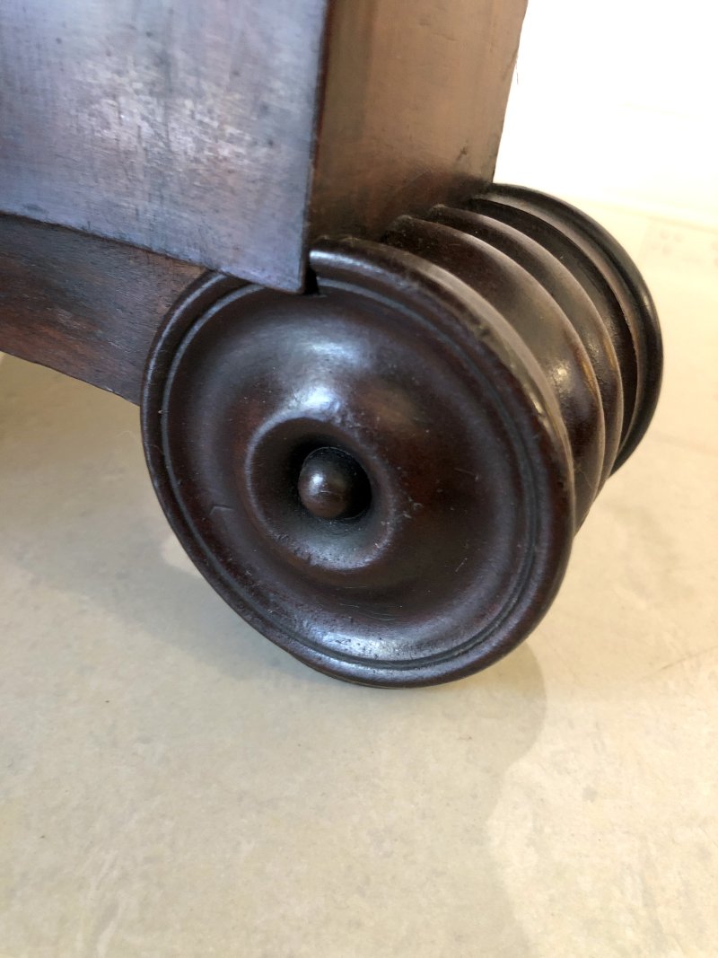 Quality Antique William IV Mahogany Tea Table - Image 7